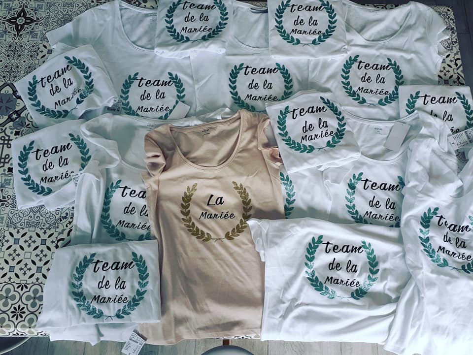 t-shirts personnalisable enterrement de vie de jeune fille