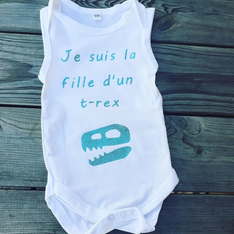 Body personnalisé : Je suis la fille d'un T-rex Maidivine Body personnalisé : Je suis la fille d'un T-rex Maidivine